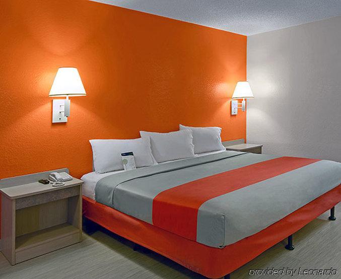 Motel 6-Windsor Locks, Ct - Hartford Εξωτερικό φωτογραφία