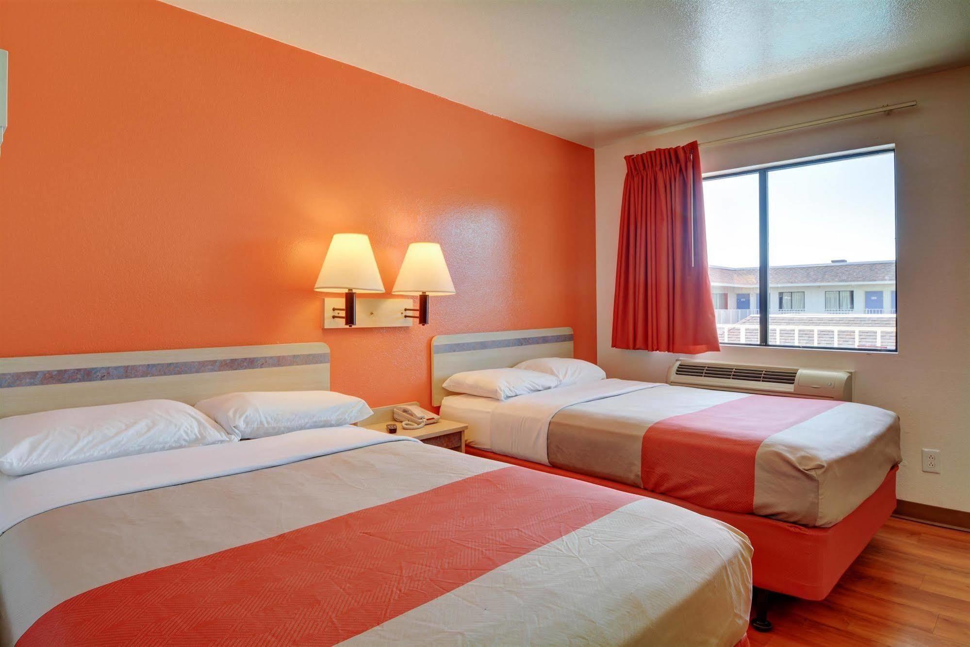 Motel 6-Windsor Locks, Ct - Hartford Εξωτερικό φωτογραφία