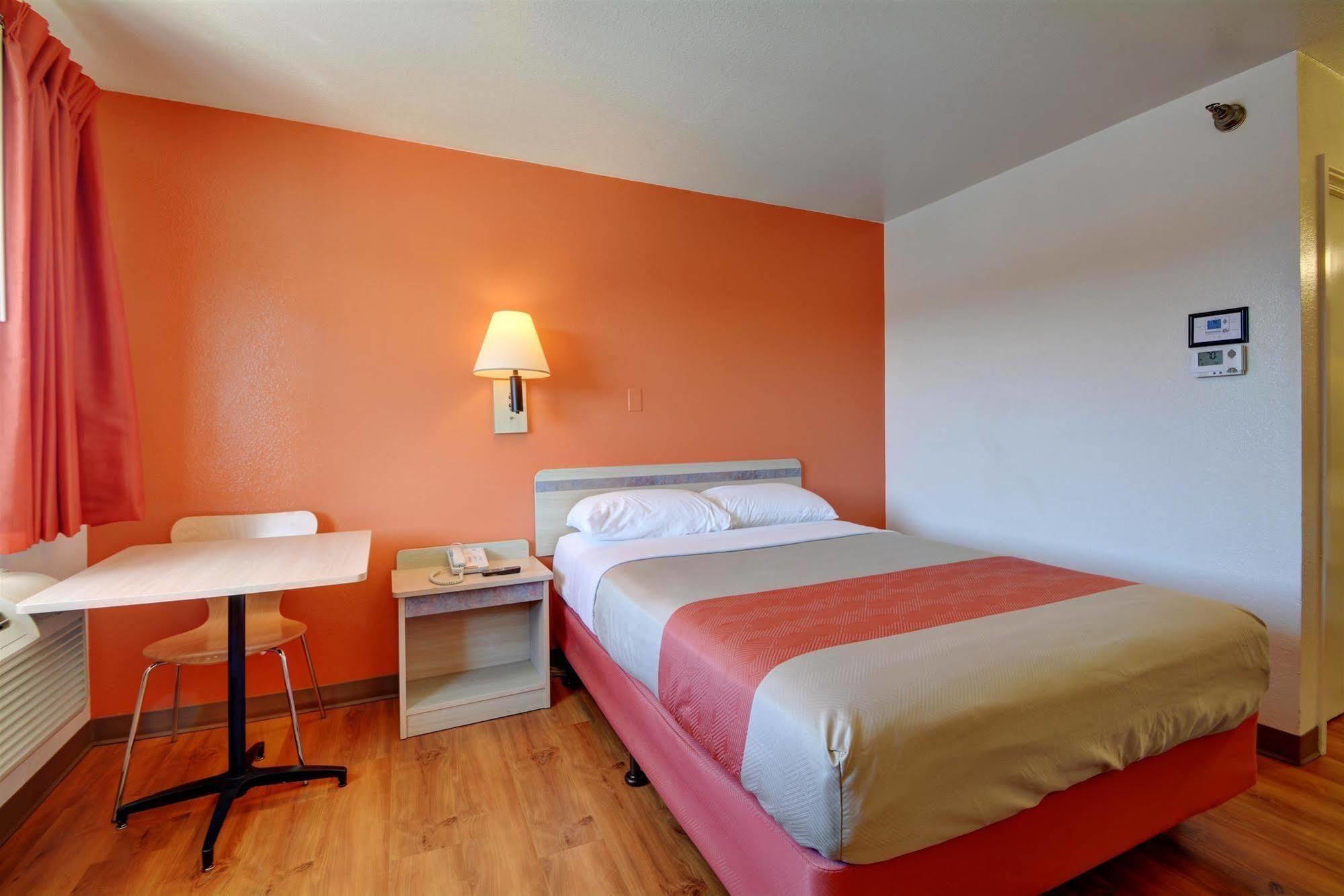 Motel 6-Windsor Locks, Ct - Hartford Εξωτερικό φωτογραφία