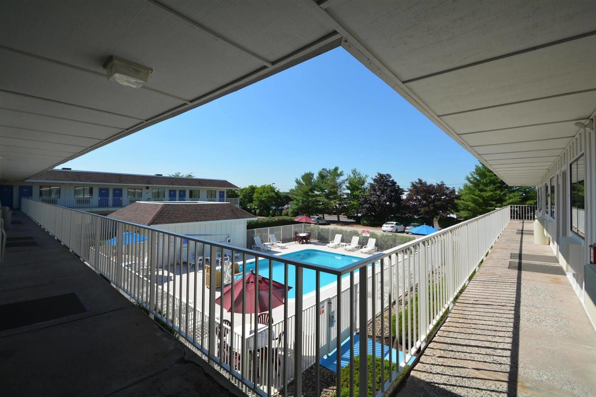 Motel 6-Windsor Locks, Ct - Hartford Εξωτερικό φωτογραφία