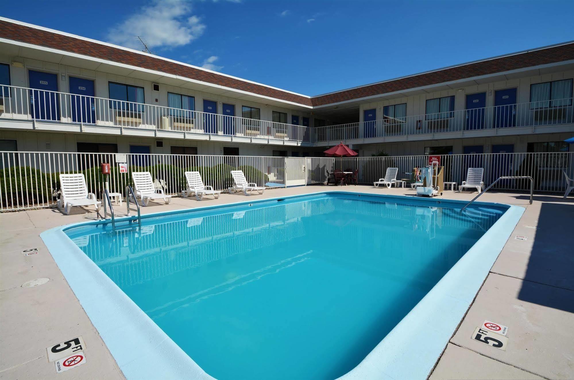 Motel 6-Windsor Locks, Ct - Hartford Εξωτερικό φωτογραφία