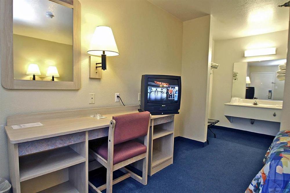 Motel 6-Windsor Locks, Ct - Hartford Δωμάτιο φωτογραφία