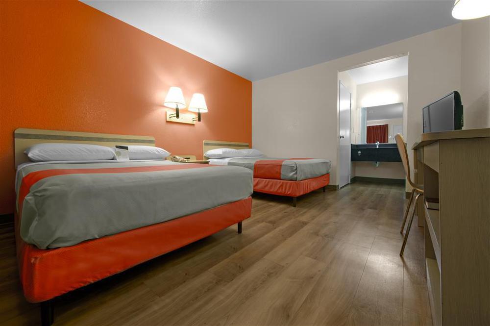 Motel 6-Windsor Locks, Ct - Hartford Δωμάτιο φωτογραφία